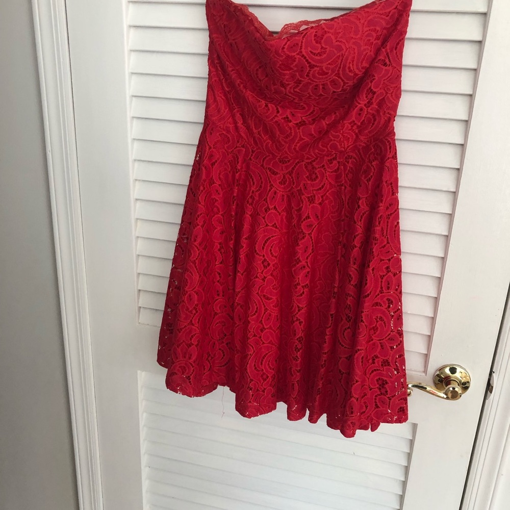 lace cocktail dress